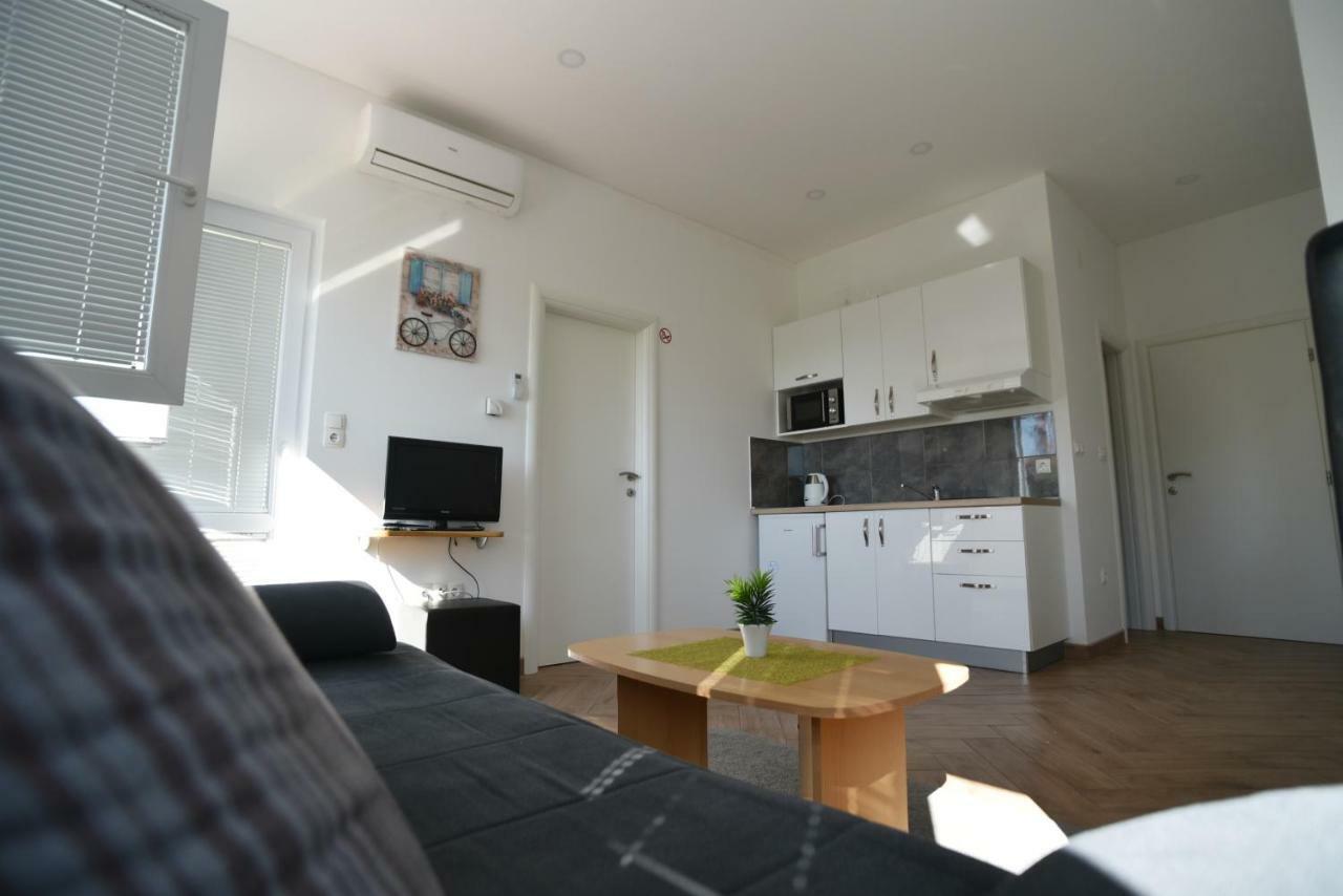 Apartments Armando Zadar Eksteriør billede